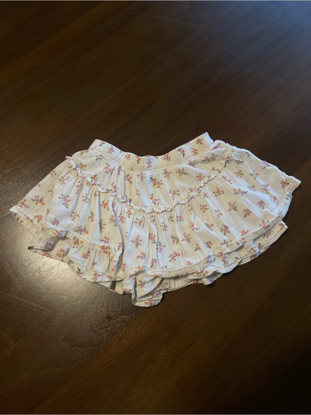Old Navy White Floral Ruffle Skort